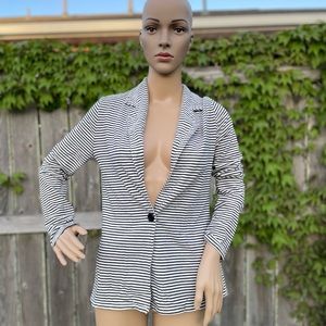 like new no blemishes or stains